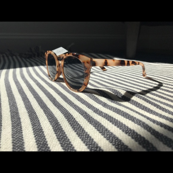 Jcrew sunglasses - Picture 5 of 7